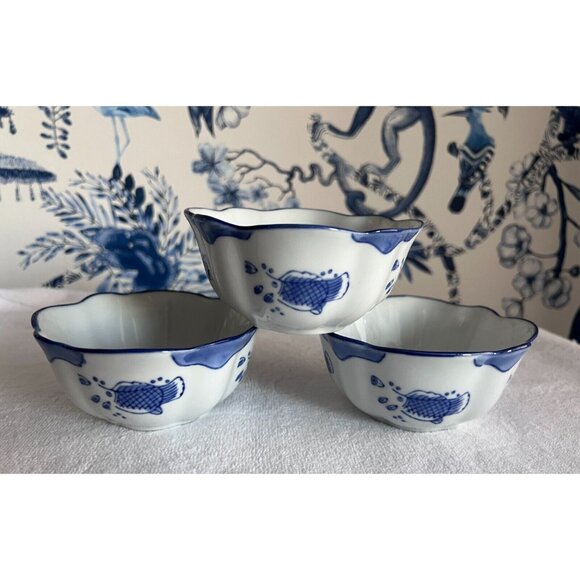 Set/3 Handpainted Fish Bowl Scalloped Edge Made in Brazil 4.5"D x 2"H Blue White - Picture 9 of 14
